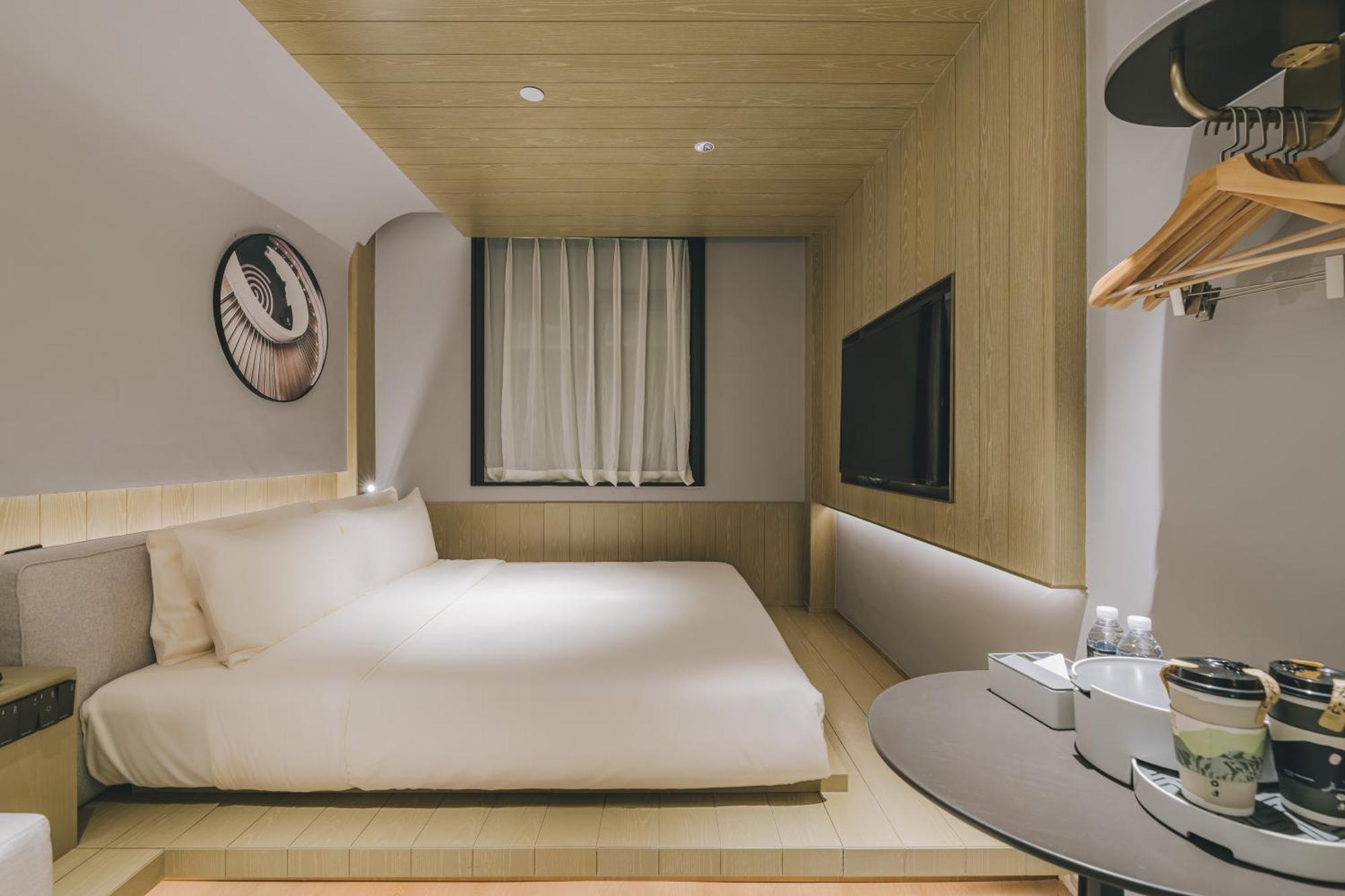 Atour X Hotel The Bund East Nanjing Road Шанхай Экстерьер фото