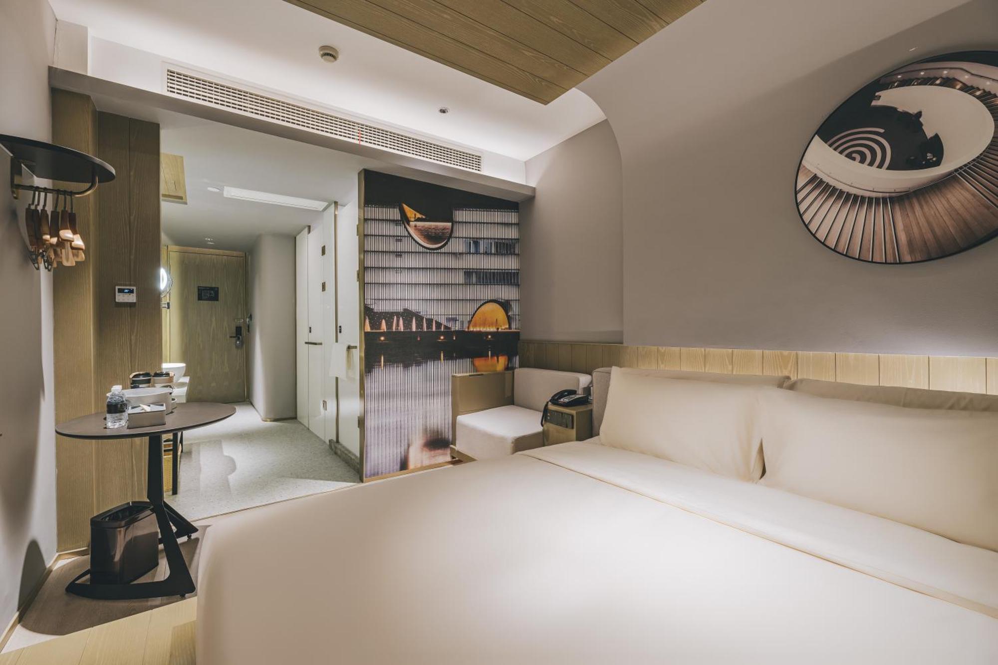 Atour X Hotel The Bund East Nanjing Road Шанхай Экстерьер фото